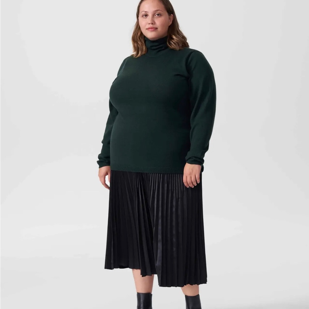 Universal Standard Maria Merino Wool Turtleneck - Forest Green
